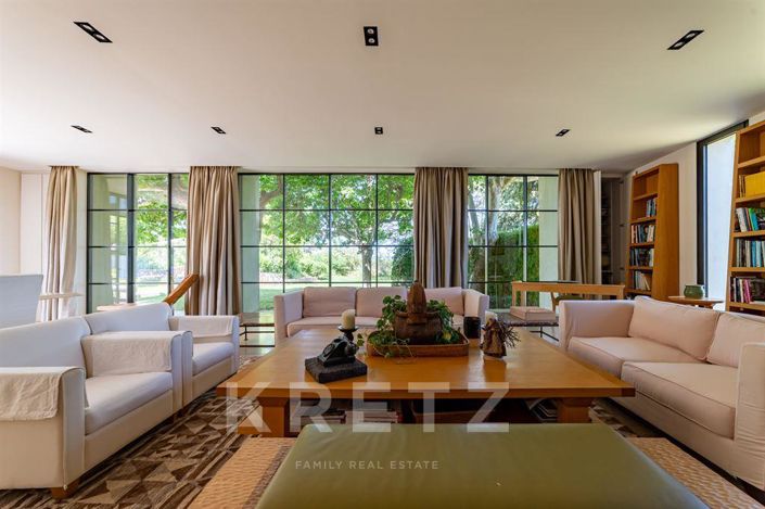 Image No.9-7 Bed House for sale