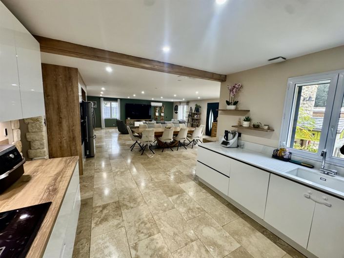 Image No.10-4 Bed House for sale