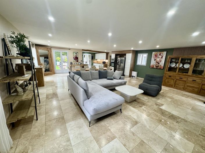 Image No.4-4 Bed House for sale