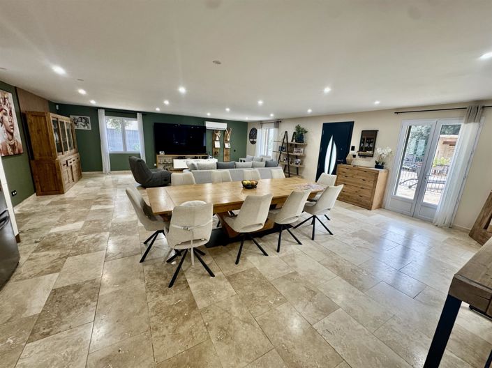 Image No.6-4 Bed House for sale