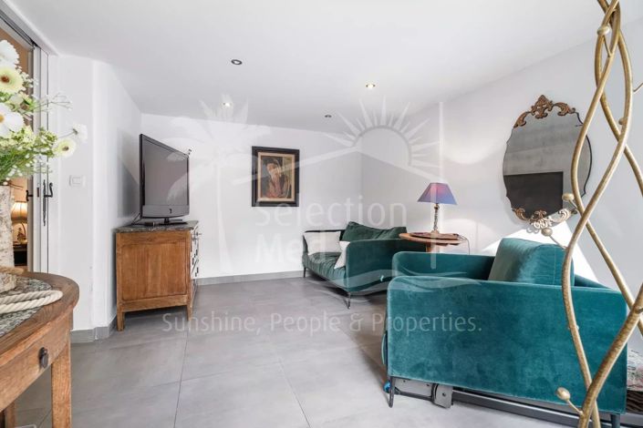 Image No.17-3 Bed House for sale