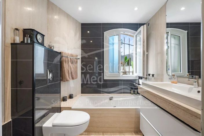 Image No.20-3 Bed House for sale