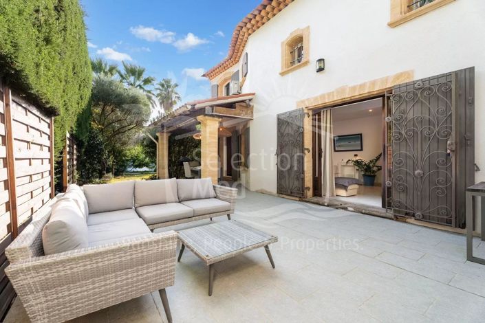 Image No.24-3 Bed House for sale