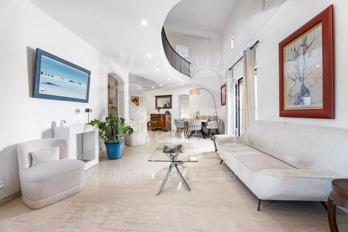 Image No.5-3 Bed House for sale