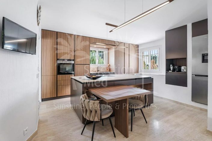 Image No.7-3 Bed House for sale