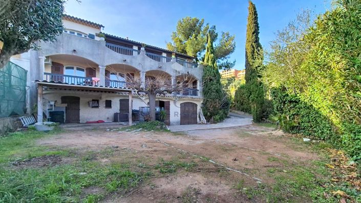 Image No.3-6 Bed House for sale