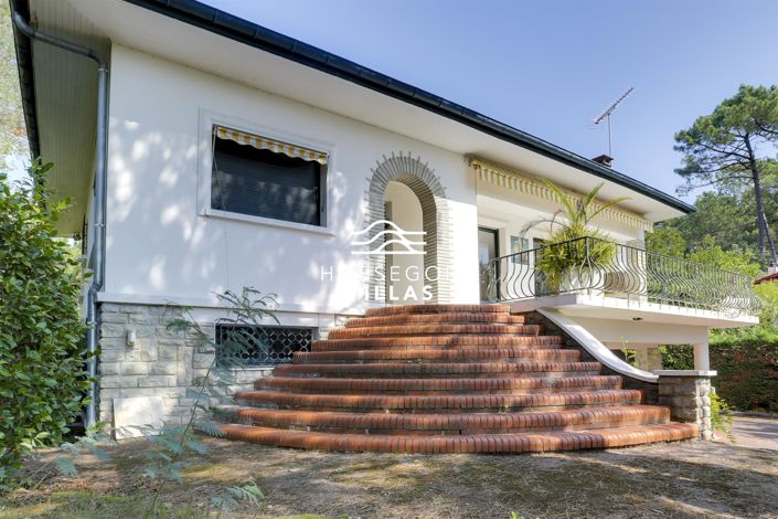 Image No.5-4 Bed House for sale