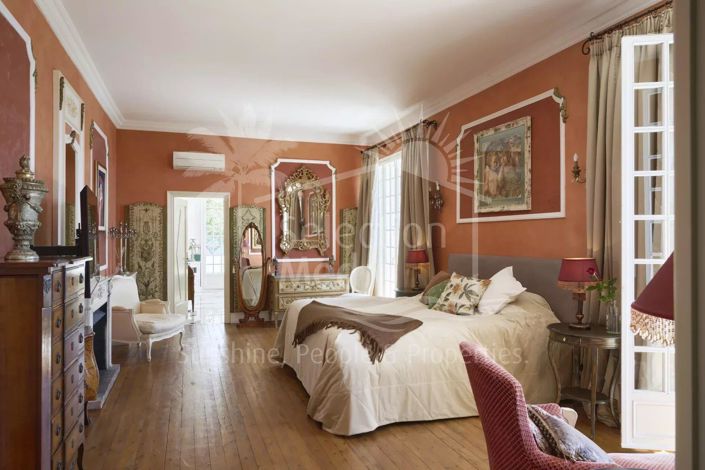 Image No.14-5 Bed House for sale