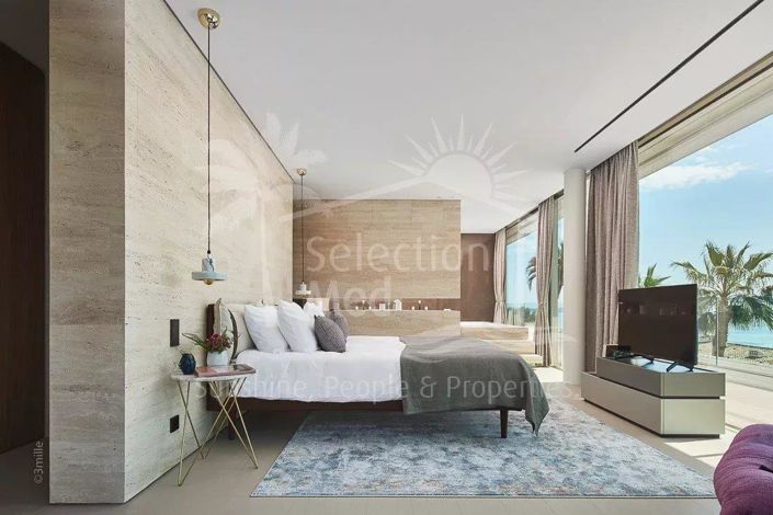 Image No.11-5 Bed House for sale