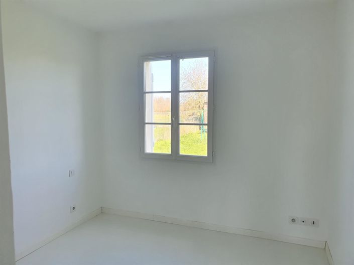 Image No.13-4 Bed House for sale