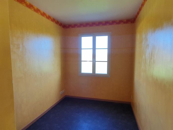 Image No.15-4 Bed House for sale