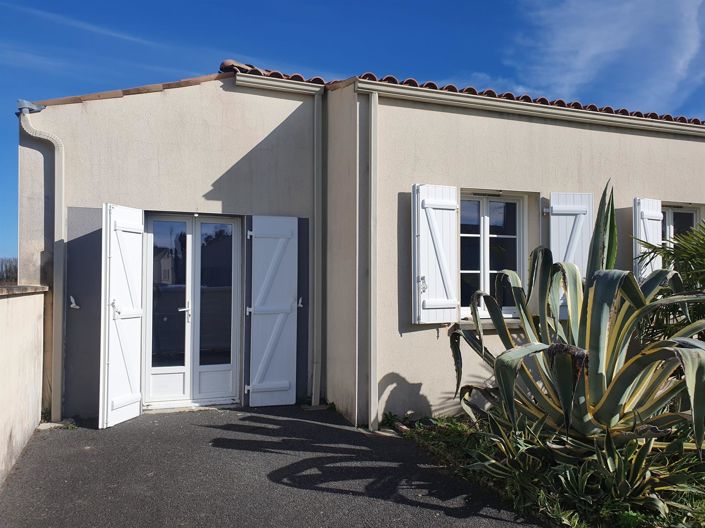 Image No.21-4 Bed House for sale