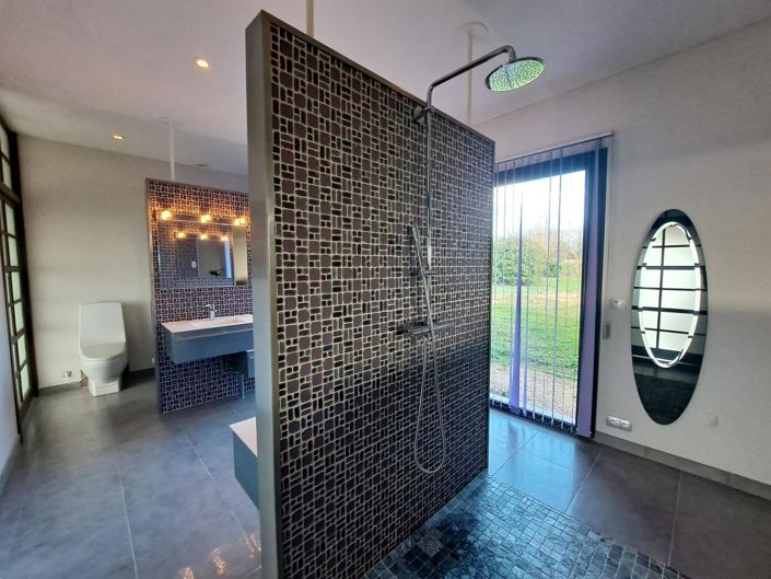 Image No.20-4 Bed House for sale