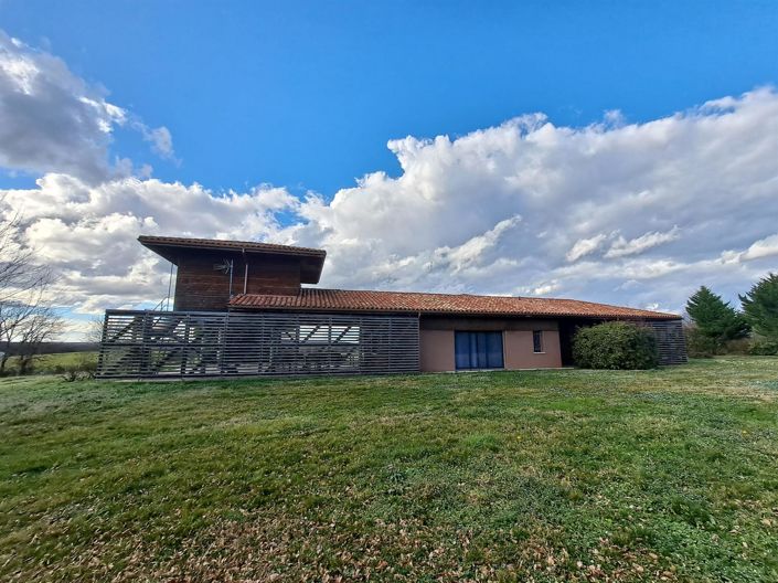 Image No.27-4 Bed House for sale