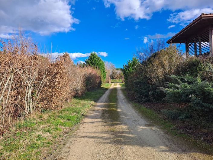 Image No.28-4 Bed House for sale