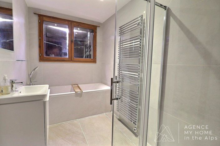 Image No.22-7 Bed House for sale