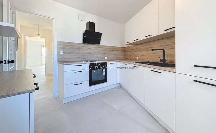 Image No.3-Appartement de 2 chambres à vendre à Saint-Raphael