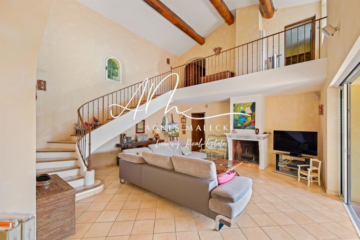 Image No.6-4 Bed House for sale