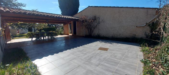 Image No.18-5 Bed House for sale