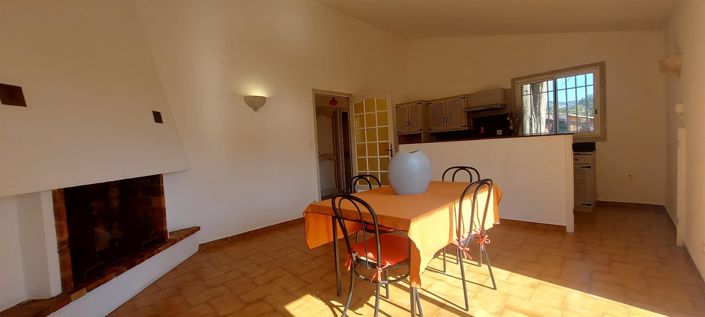 Image No.19-5 Bed House for sale