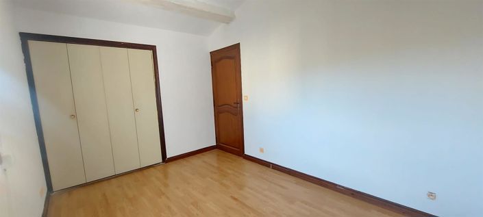 Image No.21-5 Bed House for sale