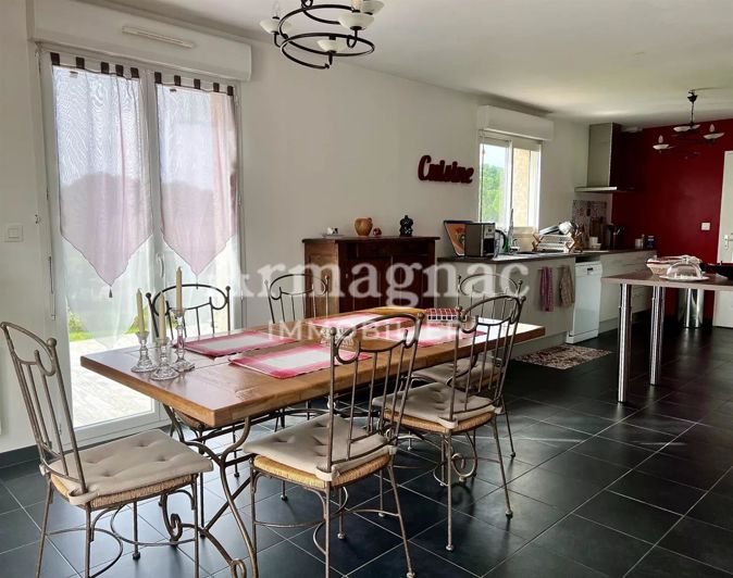 Image No.4-4 Bed House for sale