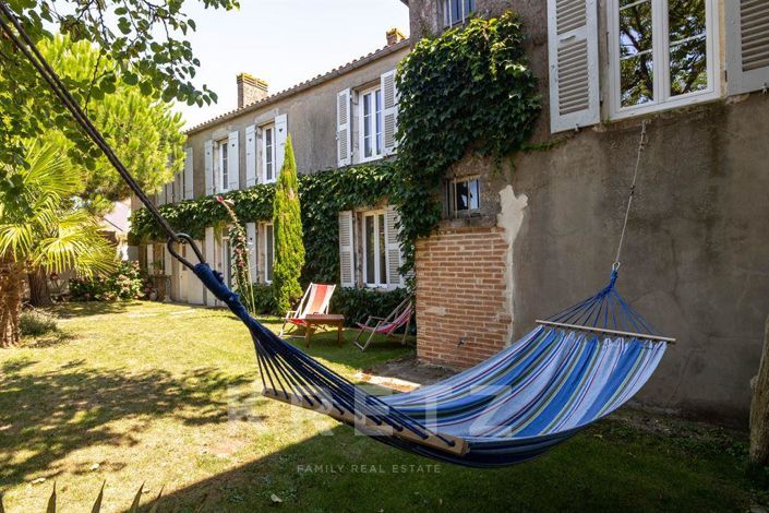 Image No.10-9 Bed House for sale