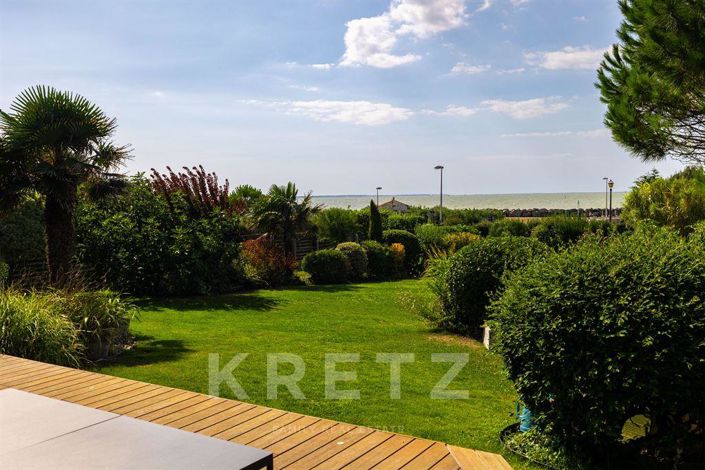 Image No.14-4 Bed House for sale