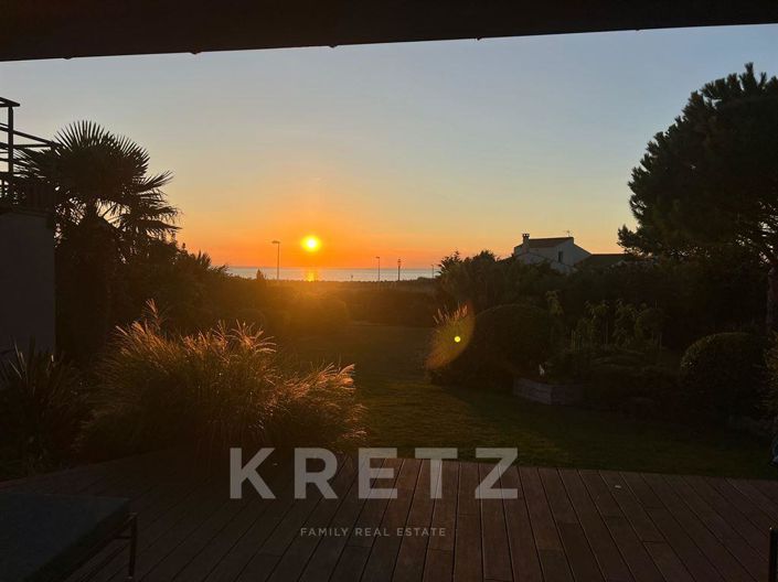 Image No.18-4 Bed House for sale