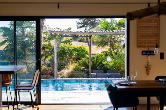 Image No.6-4 Bed House for sale