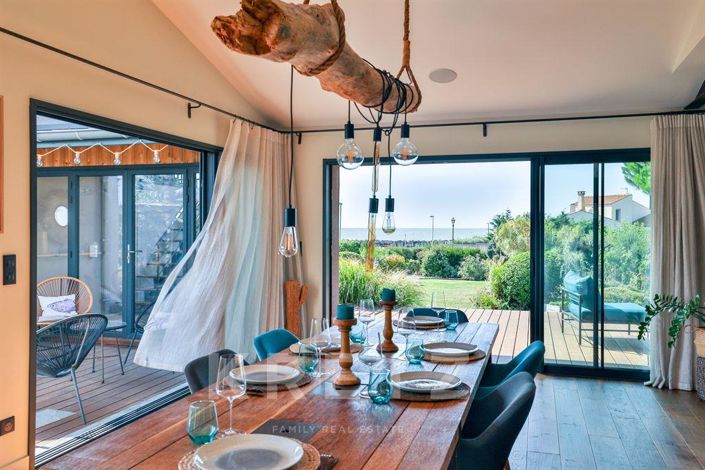 Image No.8-4 Bed House for sale