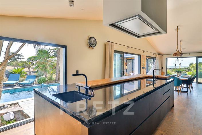 Image No.9-4 Bed House for sale