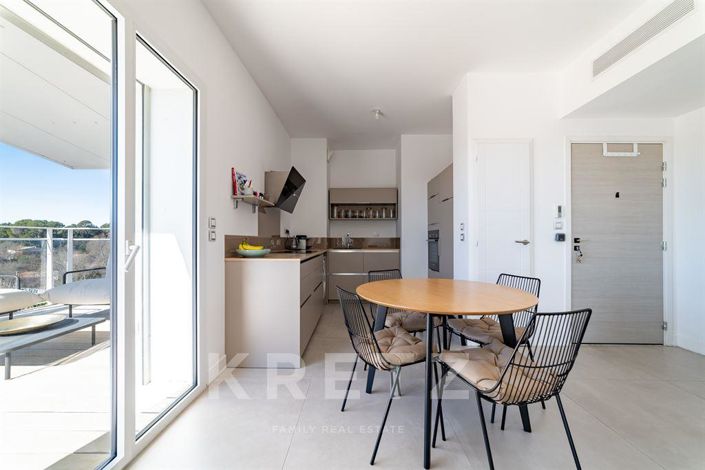 Image No.5-2 Bed Apartment for sale