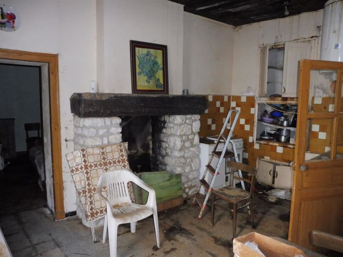 Image No.12-2 Bed House for sale