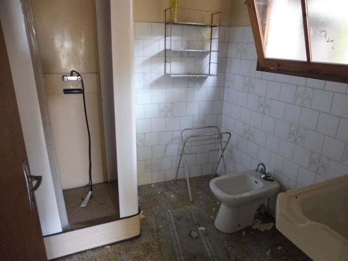 Image No.15-2 Bed House for sale