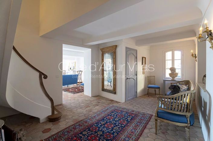 Image No.3-Maison de 6 chambres à vendre à Châteauneuf-Grasse