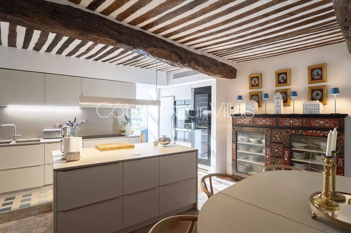 Image No.5-Maison de 6 chambres à vendre à Châteauneuf-Grasse