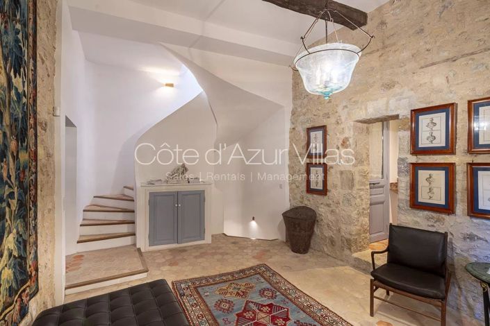 Image No.9-Maison de 6 chambres à vendre à Châteauneuf-Grasse