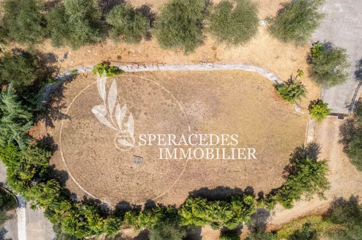 Image No.18-12 Bed House for sale