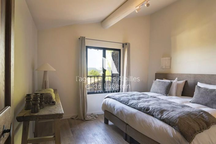 Image No.12-7 Bed House for sale