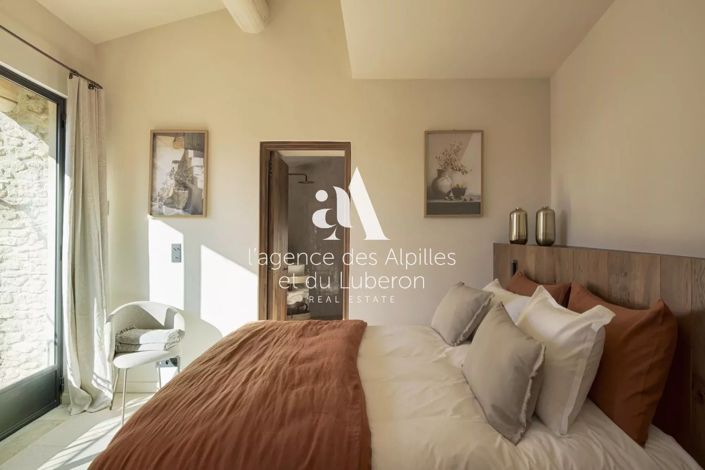 Image No.19-7 Bed House for sale