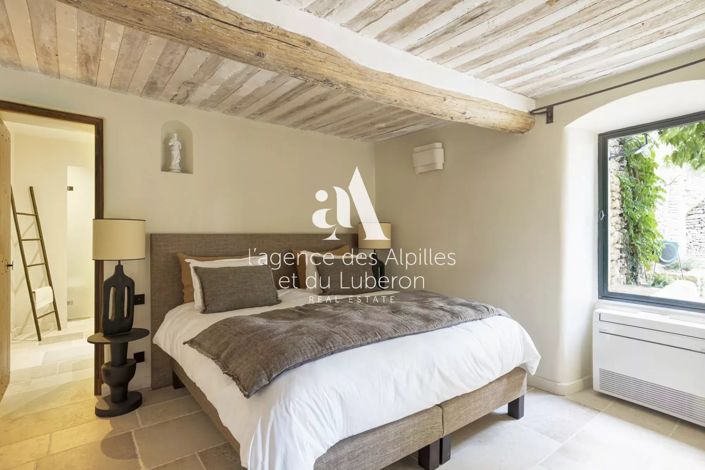 Image No.8-7 Bed House for sale