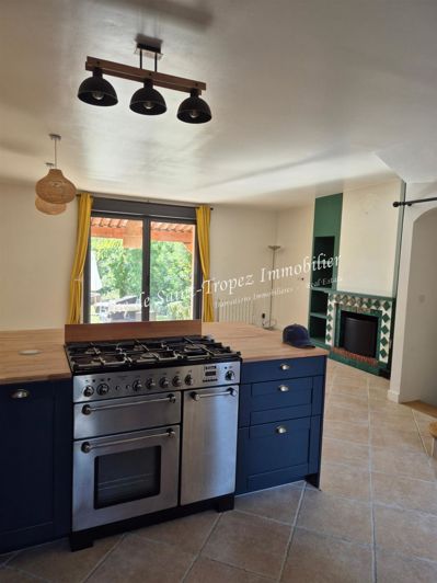 Image No.6-3 Bed House for sale