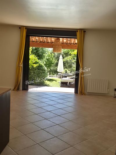 Image No.7-3 Bed House for sale