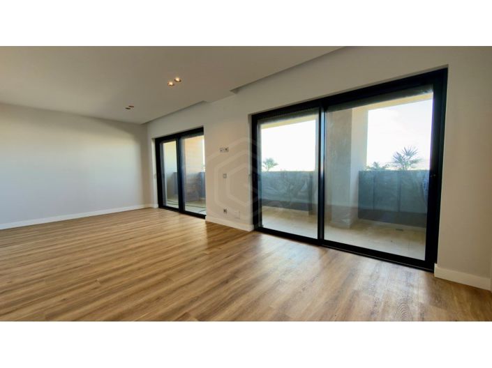 Image No.17-5 Bed Apartment for sale