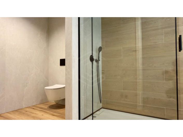 Image No.37-5 Bed Apartment for sale