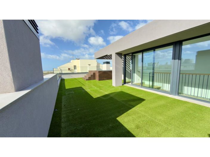 Image No.52-5 Bed Apartment for sale