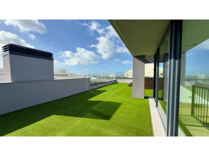 Image No.53-5 Bed Apartment for sale