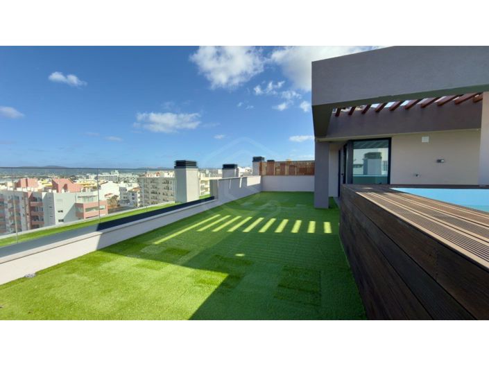 Image No.54-5 Bed Apartment for sale