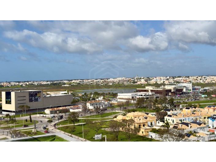 Image No.58-5 Bed Apartment for sale